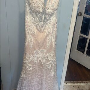 GB  Lace Mermaid Prom Dress - Open Back Beaded Lace Formal Gown Size 11